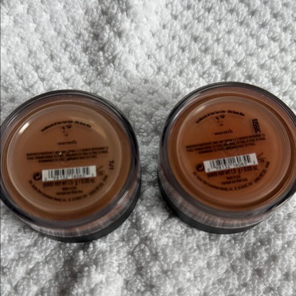 bareMinerals Powder - Picture 2 of 4